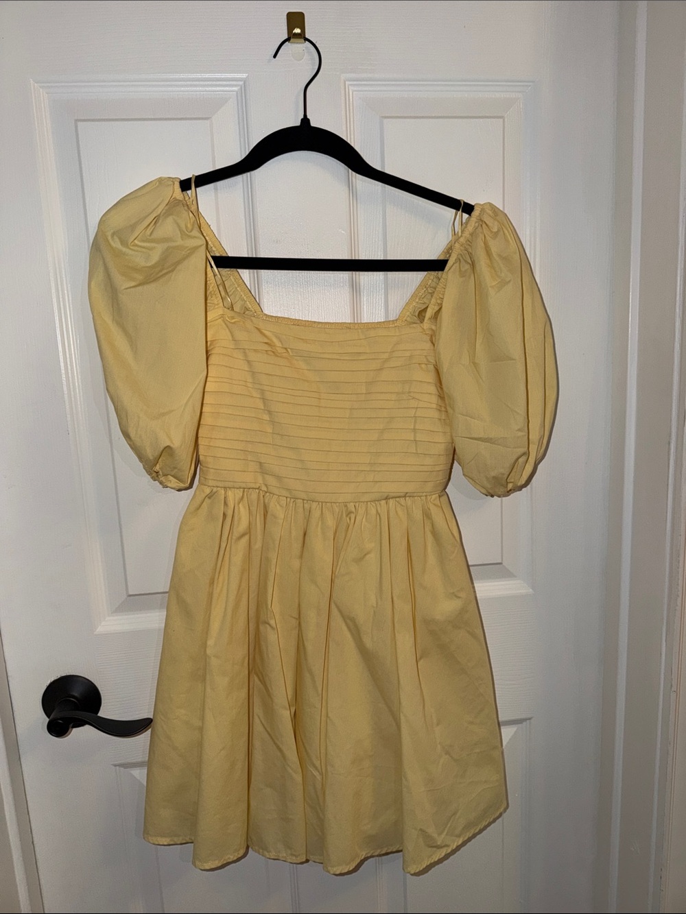 Abercrombie & Fitch Pale Yellow Smocked Waist Skirt